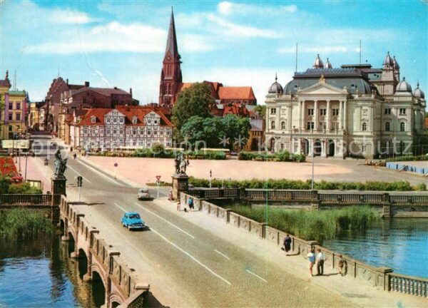 Schwerin Mecklenburg Brücke Theater Dom