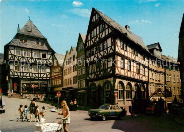 Wetzlar Eisenmarkt mit Wertherhaus und Alte Mün