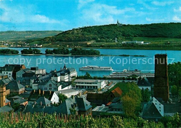 Ruedesheim Rhein Blick über den Rhein zur Rochuskapelle