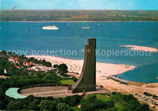 Laboe Ostseebad Marine Ehrenmal Fähre Flieger