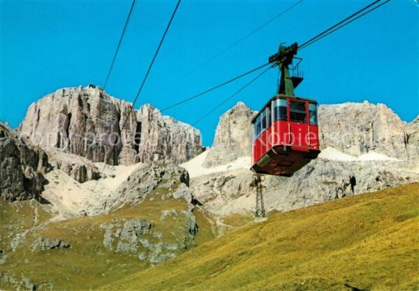Seilbahn Dolomiti Passo Pordoi