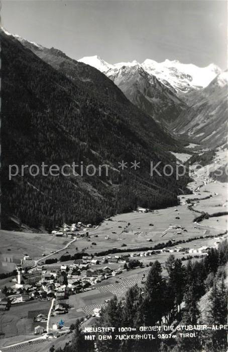 Neustift Stubaital Tirol mit Stubaier Alpen und Zuckerhütl