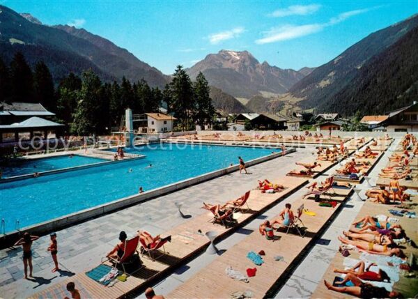Mayrhofen Zillertal Freibad Blick gegen Grünberg Zillertale