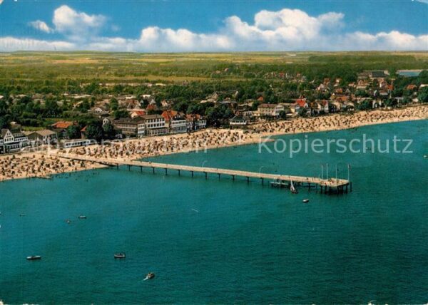 Niendorf Ostseebad Fliegeraufnahme mit Seebrücke