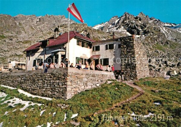 Tuebinger Huette Berghütte mit Valgragges Spitzen Gebirg