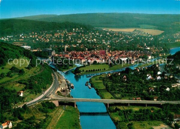 Hann. Muenden Weserbrücke mit Blick auf die Stadt Fli