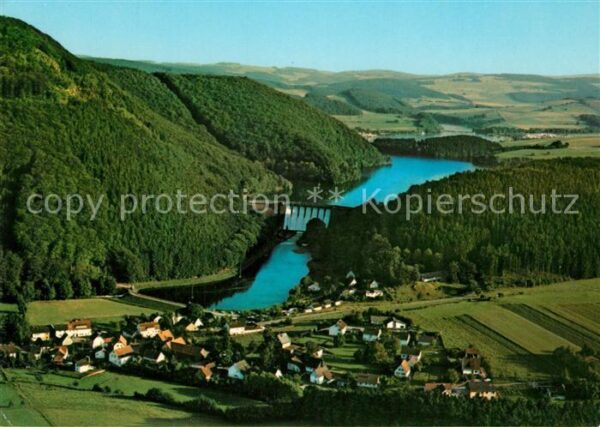 Helminghausen Diemeltalsperre mit überlaufender Staum