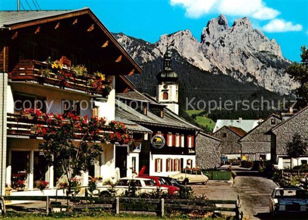 Tannheim Tirol Ortsmotiv mit Kirche Rotflüh Gimpel Tan