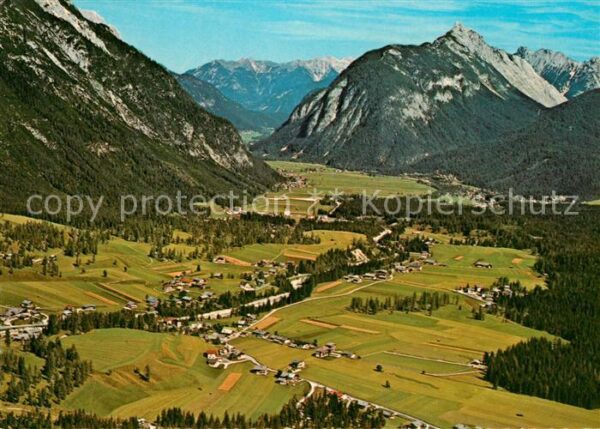 Leutasch Panoramablick mit Karwendelgebirge Flie