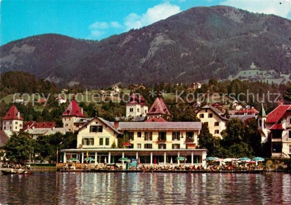 Millstatt Millstaettersee Seehotel Löcker Terrasse am See Kirche