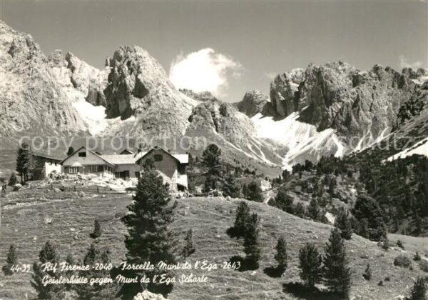 Villnoess Geislerhütte mit Munt da l’Ega Scharte