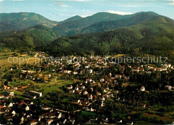 Badenweiler Kurort im Schwarzwald Fliegeraufnahme