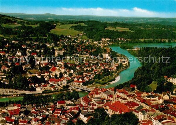 Bad Toelz Stadtpanorama mit Isar Fliegeraufnahme