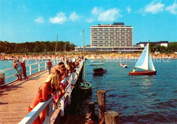 Timmendorfer Strand Seebrücke mit Hotel und Kongresszentrum