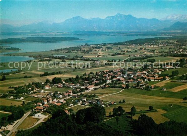 Rimsting mit Blick auf Chiemsee und Hochgern Alp