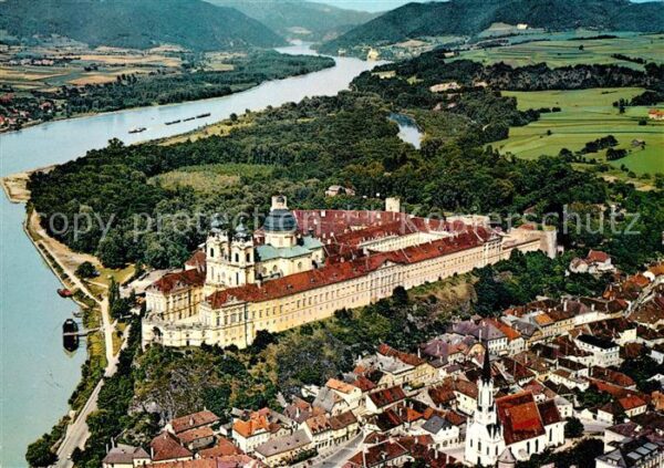 Melk Donau Fliegeraufnahme Benediktinerstift Donau