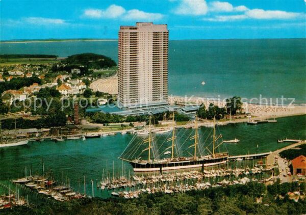 Travemuende Ostseebad Hotel 4 Master Segelschiff