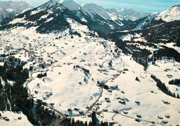 Hirschegg Kleinwalsertal Vorarlberg Fliegeraufnahme Parsenn Lift Winterland
