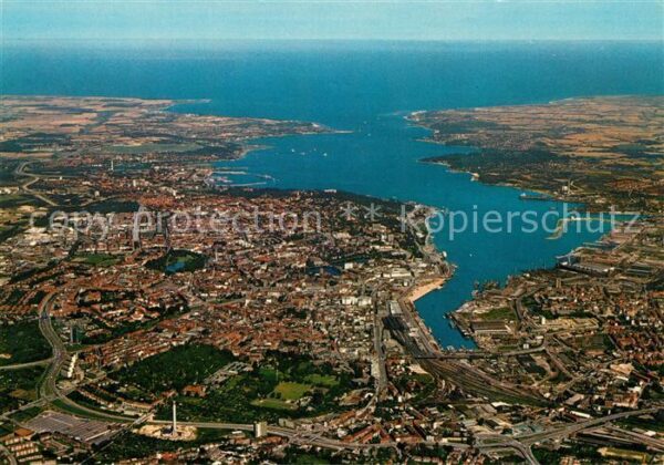 Kiel Fliegeraufnahme Förde Hafen