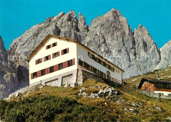 Gruttenhuette Ellmauer Halt Leuchtsturm