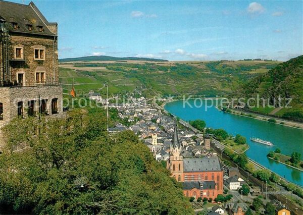 Oberwesel Rhein Blick über den Rhein Kirche
