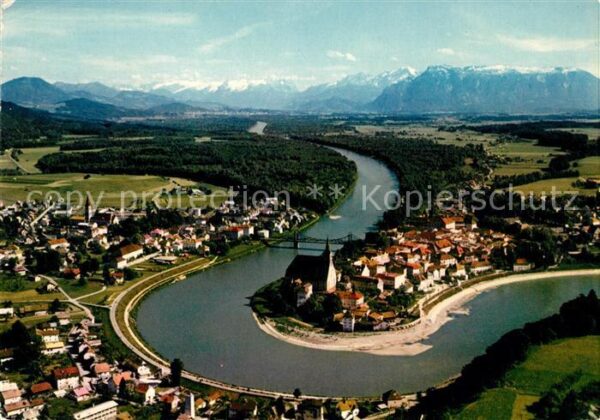 Laufen Salzach mit Blick auf Salzburger Alpen Fliegera