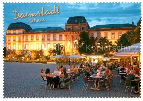 Darmstadt Schloss unter Beleuchtung am Abend Stra