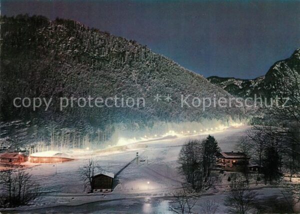 Koenigssee Kunsteisrodelbahn unter Flutlicht