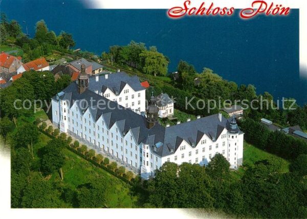 Ploen See Schloss Naturpark Holsteinische Schweiz