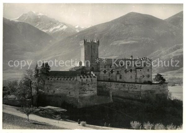 Sluderno Suedtirol Churburg Ortler