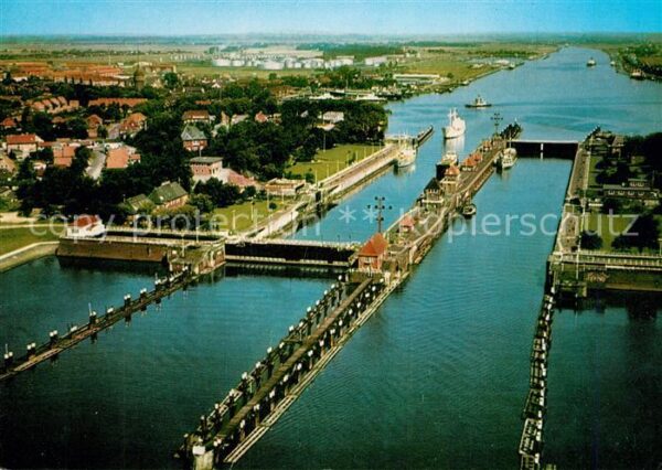 Brunsbuettel Schleusenanlagen Nord Ostsee Kanal Flie