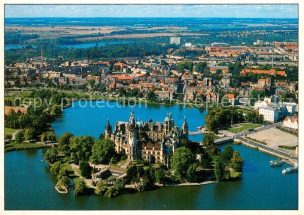 Schwerin Mecklenburg Fliegeraufnahme mit Schloss