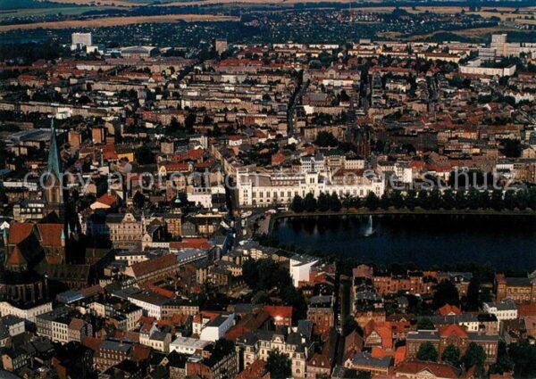 Schwerin Mecklenburg Innenstadt mit Pfaffenteich Fliegeraufn