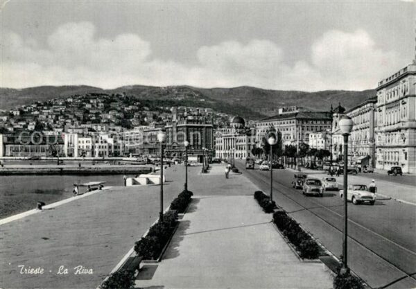 Trieste La Riva Uferstrasse
