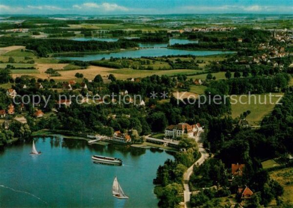 Malente-Gremsmuehlen Seenlandschaft Naturpark Holsteinische