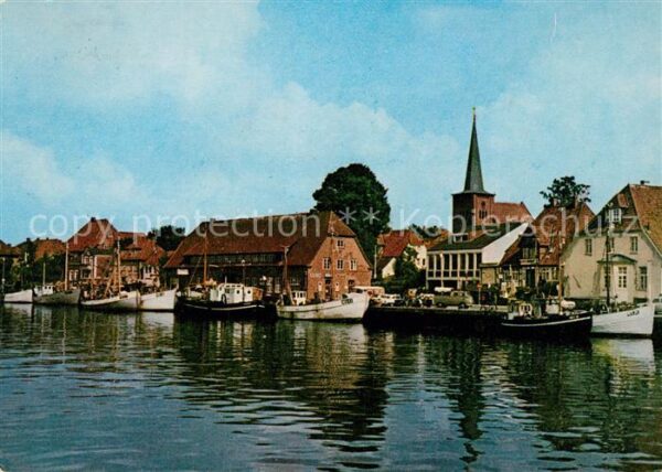 Neustadt Holstein Hafen Fischkutter Kirche