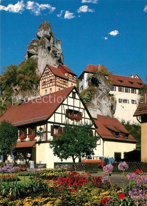Tuechersfeld Ortsmotiv mit Felsen Felsendorf Fränkis