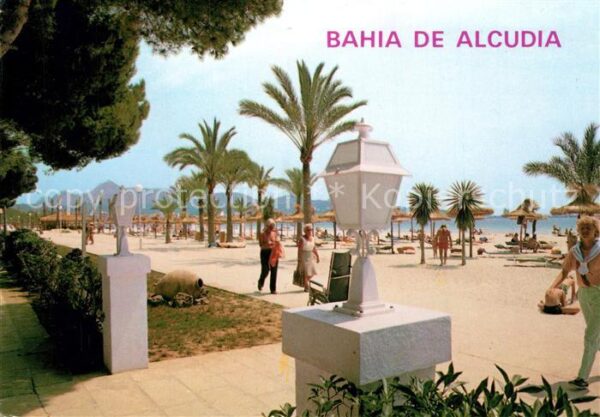 Bahia de Alcudia Strand Promenade Palmen