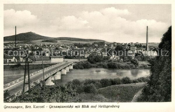 Gensungen Gesamtansicht mit Blick auf Heiligenber