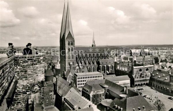 Luebeck Blick vom Aussichtsturm St Petri auf St