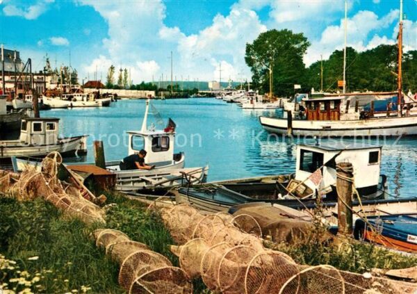 Niendorf Ostseebad Hafen Fischkutter