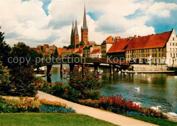 Luebeck Blick vom Malerwinkel Ufepromenade Trav