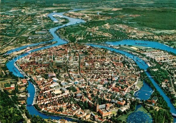 Luebeck Stadtzentrum Hansestadt Fliegeraufnahme