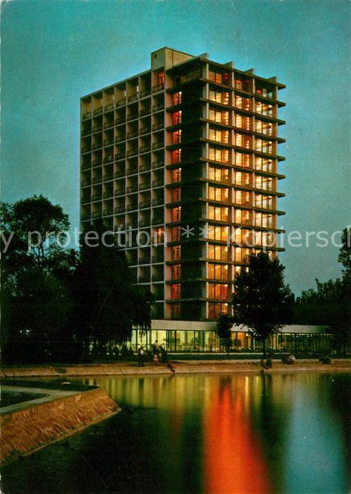 Siofok Europa Szallo Hotel Nachtaufnahme