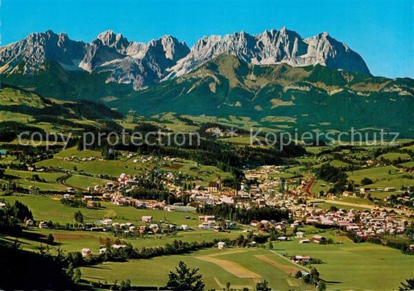 Kitzbuehel Tirol mit Wildem Kaiser Kaisergebirge