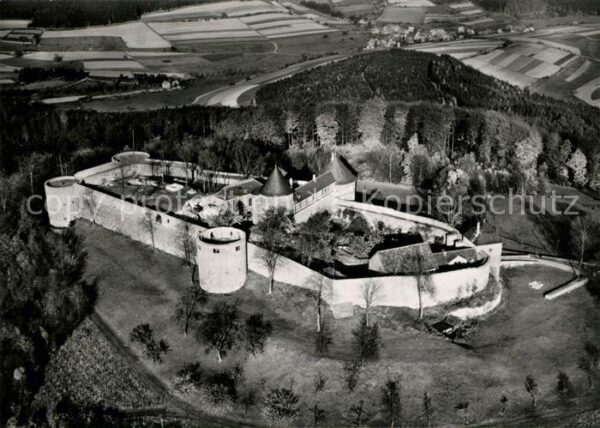 Hessen Region Fliegeraufnahme mit Burg Herzberg