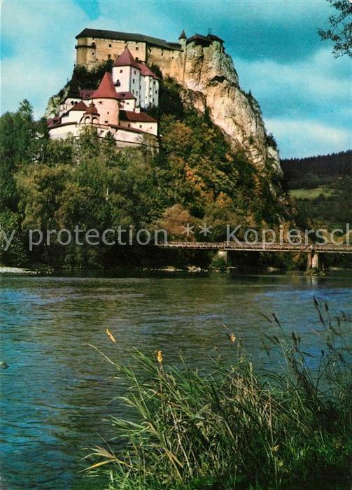 Oravsky Zamok Burg am Fluss