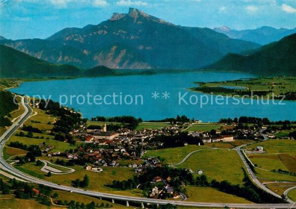 Mondsee Salzkammergut Autobahn Salzburg Wien Blick über den S