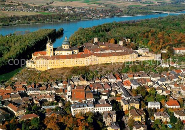 Melk Donau Fliegeraufnahme Stift von Süden