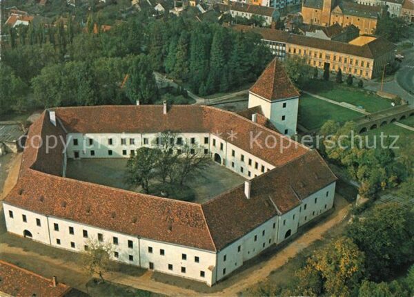 Sarvar Ansicht mit Burg